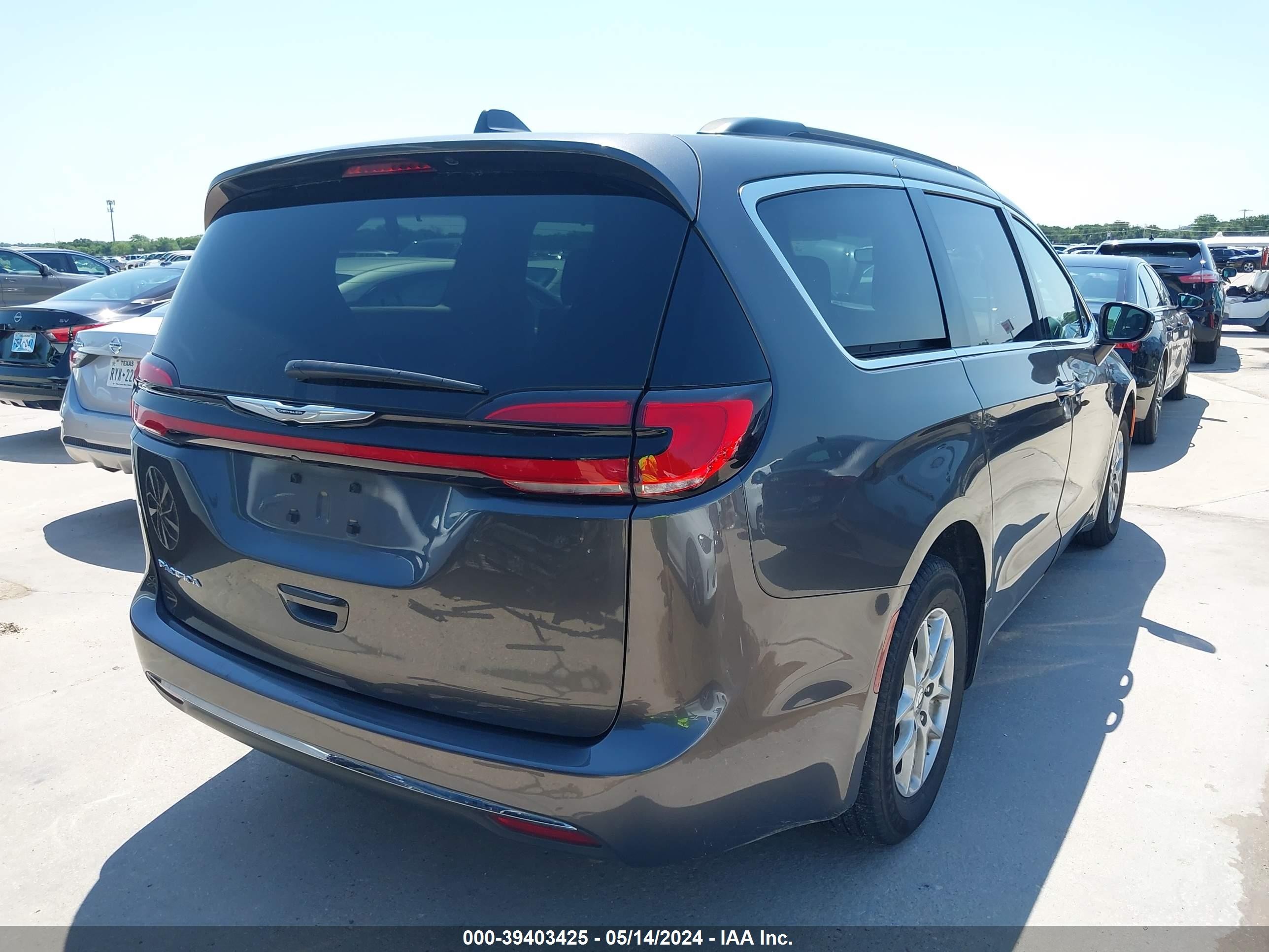 Photo 3 VIN: 2C4RC1BG0NR170290 - CHRYSLER PACIFICA 