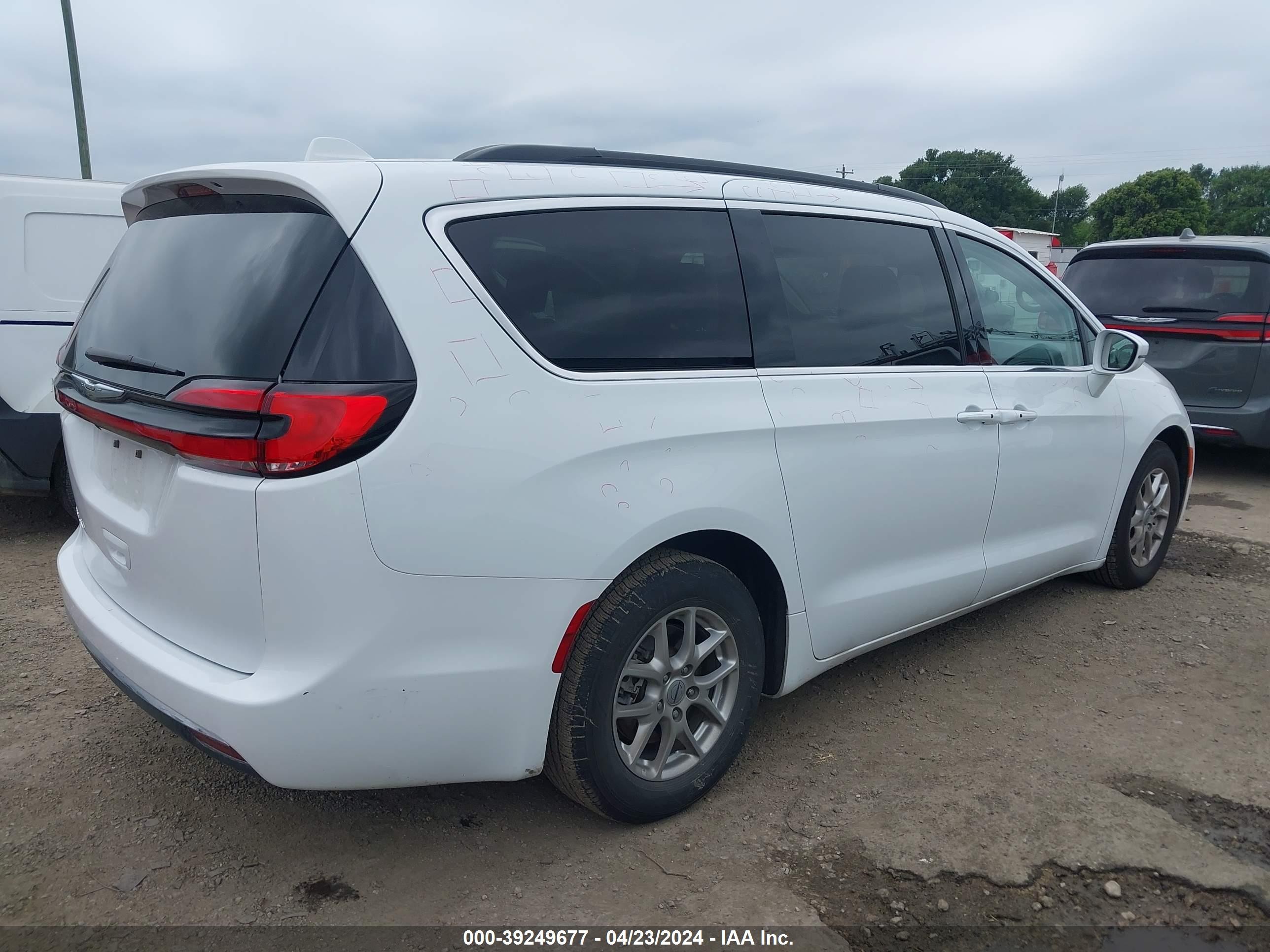 Photo 3 VIN: 2C4RC1BG0NR233808 - CHRYSLER PACIFICA 