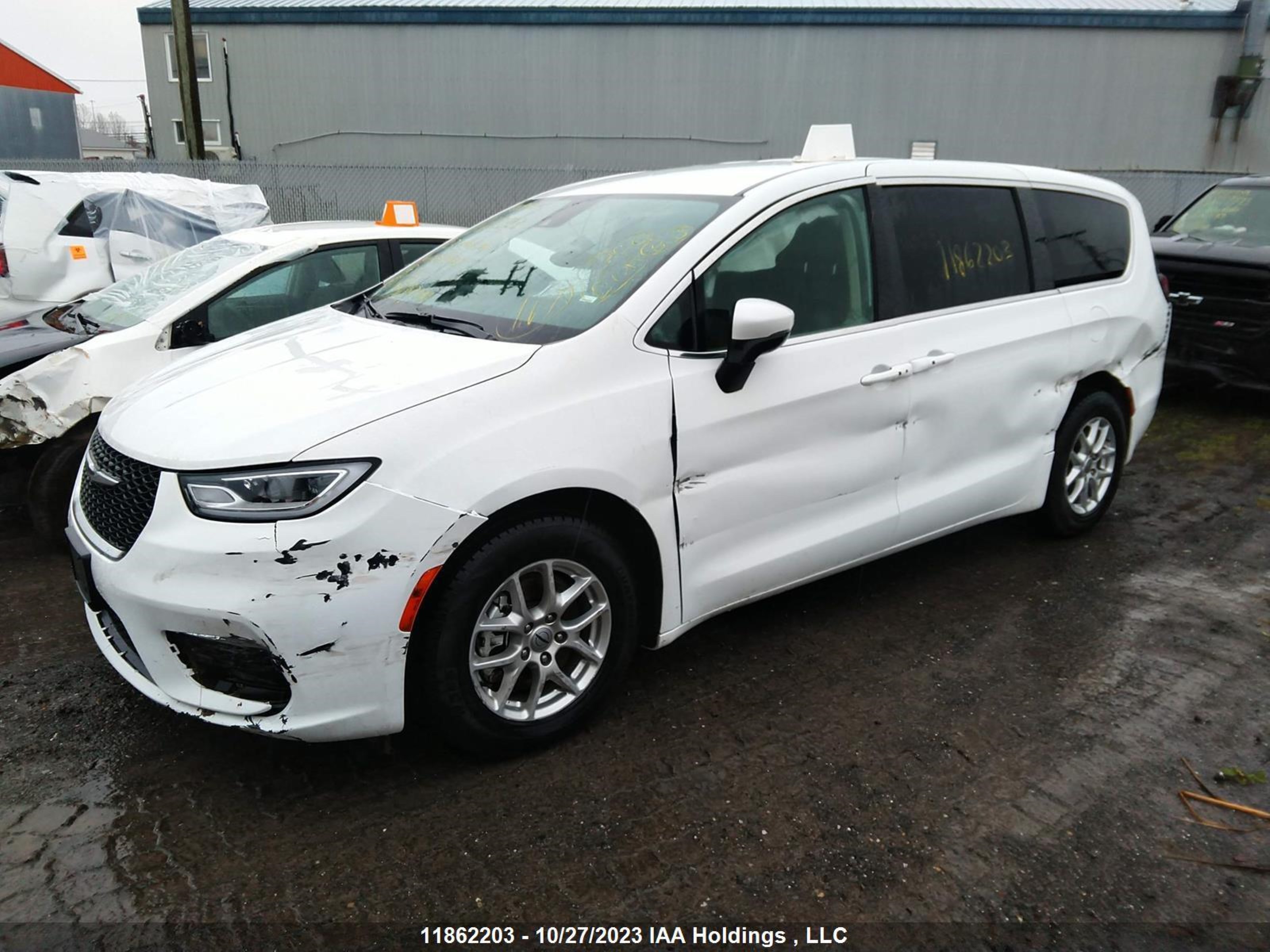 Photo 1 VIN: 2C4RC1BG0PR519421 - CHRYSLER PACIFICA 