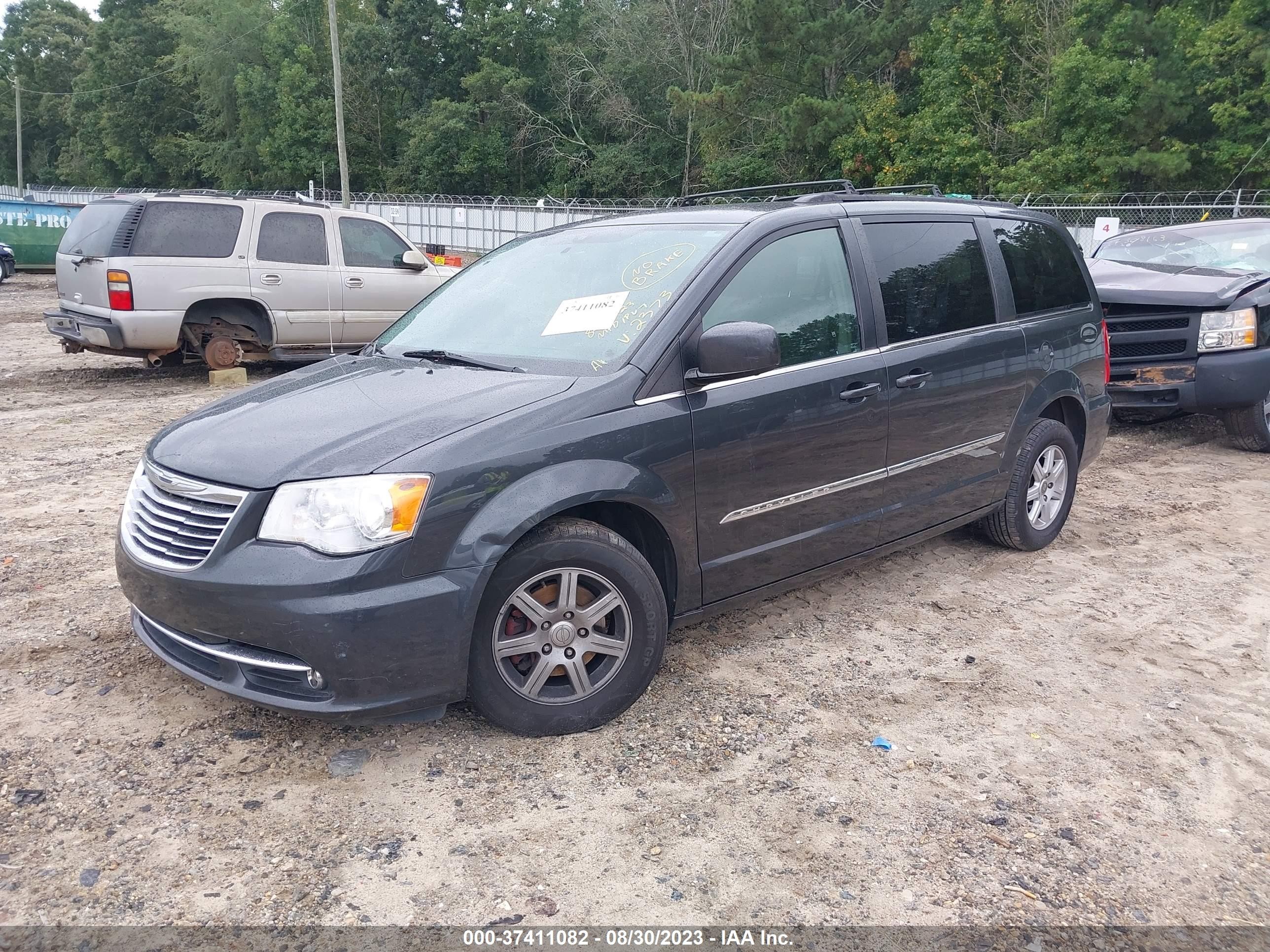 Photo 1 VIN: 2C4RC1BG1CR162373 - CHRYSLER TOWN & COUNTRY 