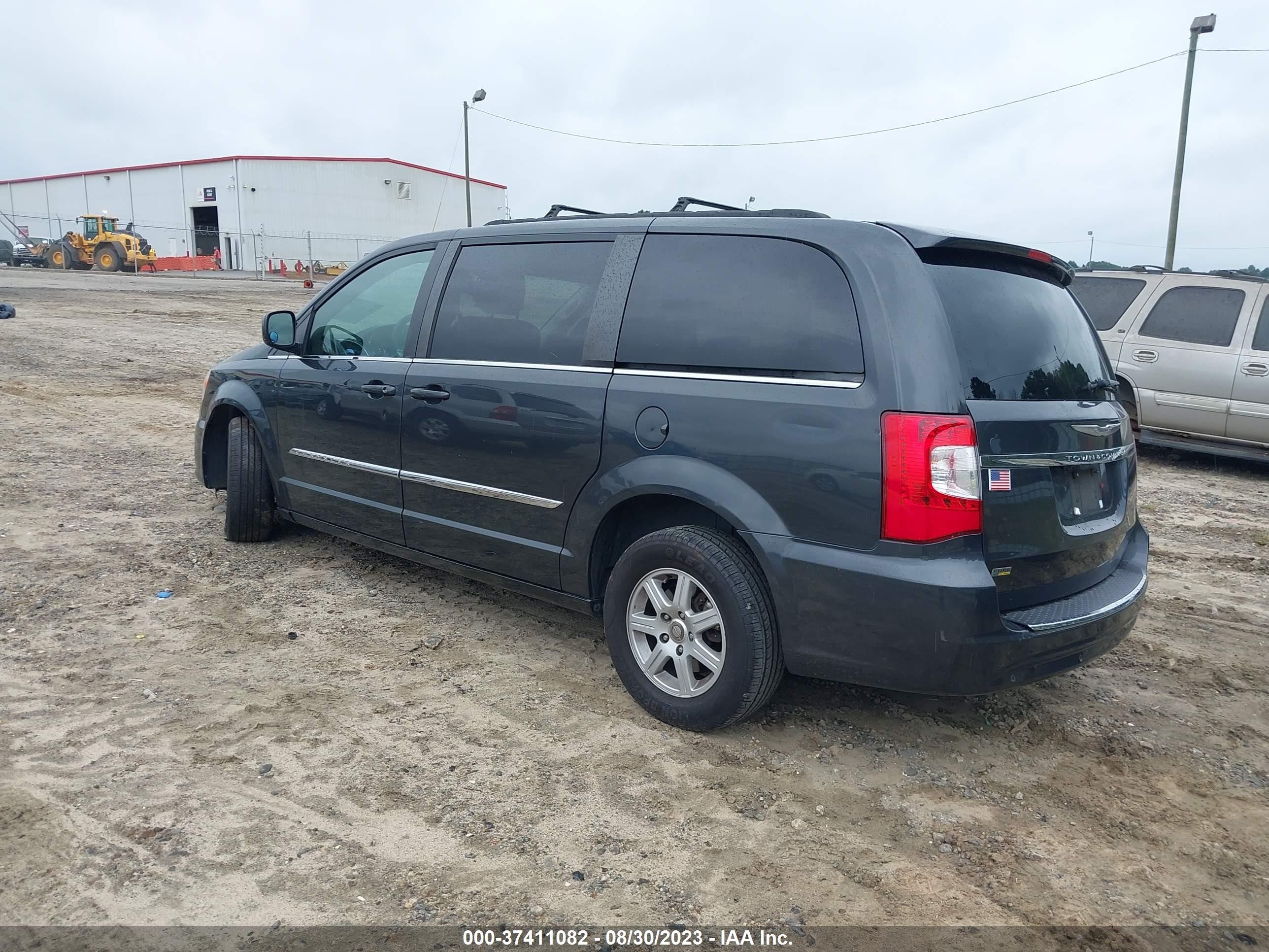 Photo 2 VIN: 2C4RC1BG1CR162373 - CHRYSLER TOWN & COUNTRY 