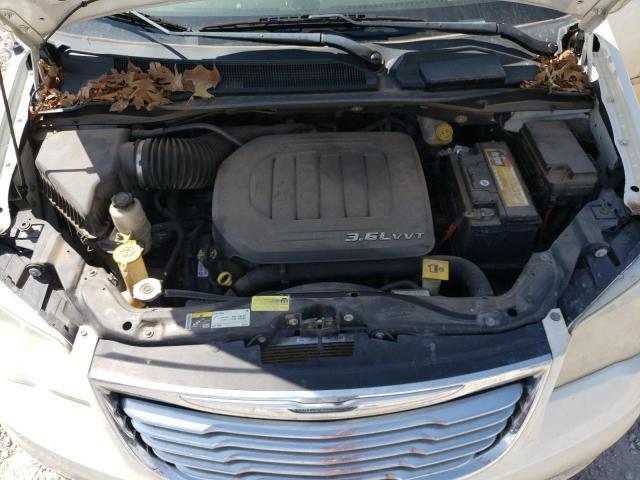 Photo 11 VIN: 2C4RC1BG1DR577825 - CHRYSLER TOWN & COU 