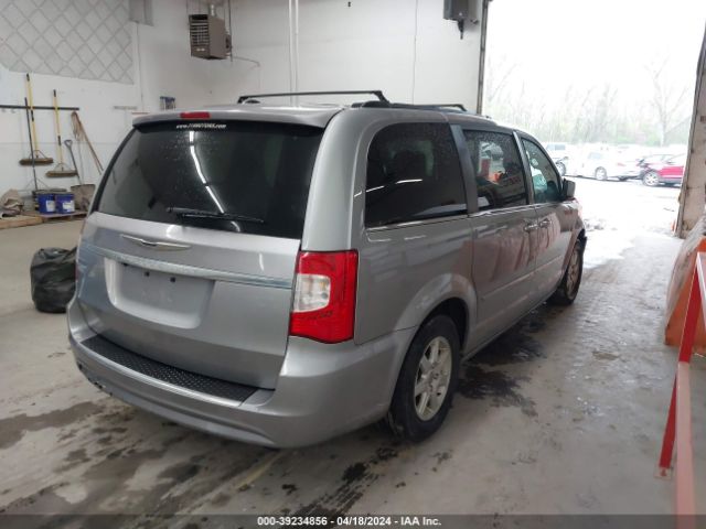 Photo 3 VIN: 2C4RC1BG1DR638297 - CHRYSLER TOWN & COUNTRY 