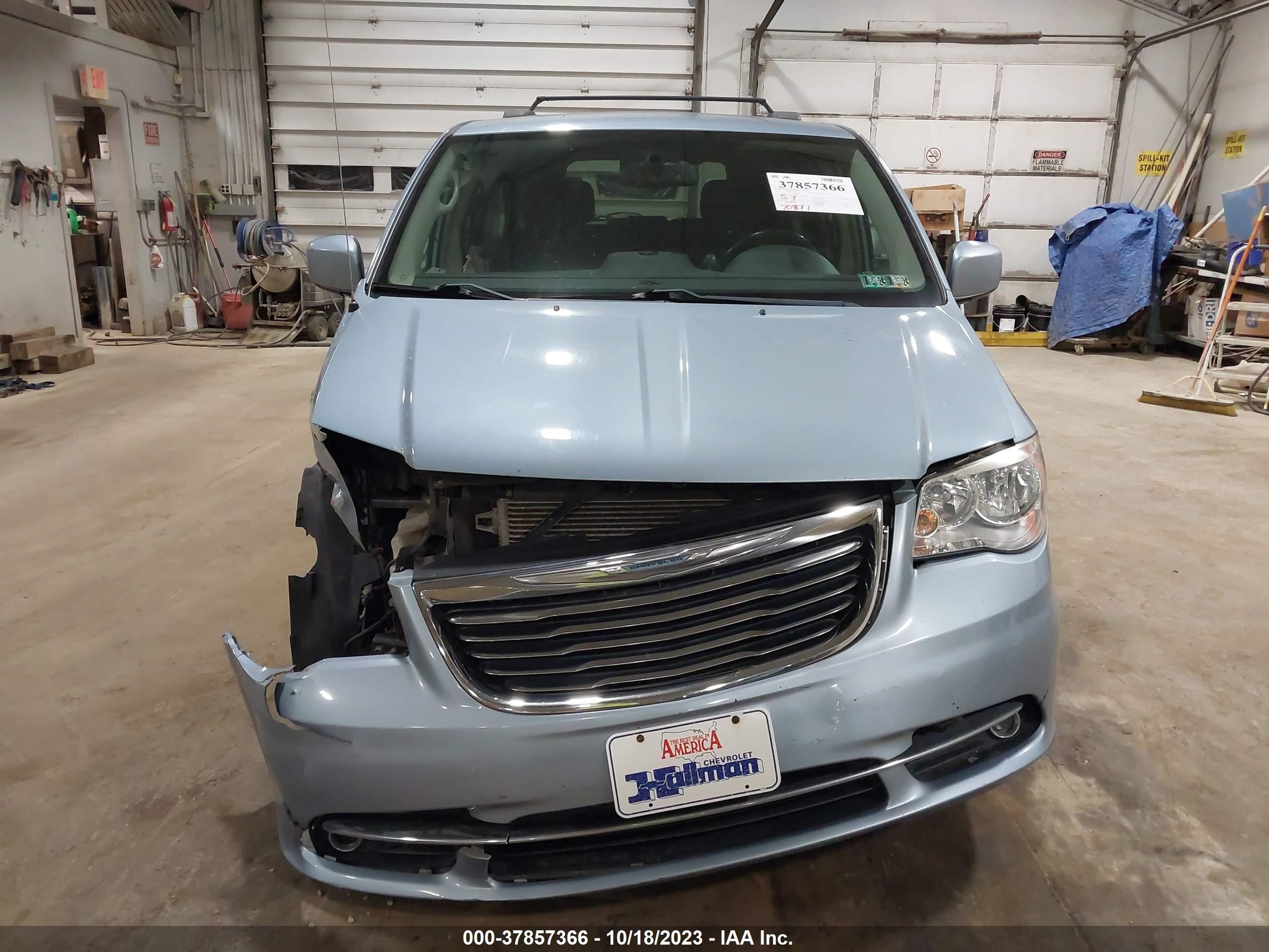 Photo 11 VIN: 2C4RC1BG1DR648926 - CHRYSLER TOWN & COUNTRY 