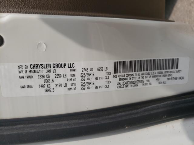 Photo 9 VIN: 2C4RC1BG1DR669923 - CHRYSLER TOWN &AMP COU 