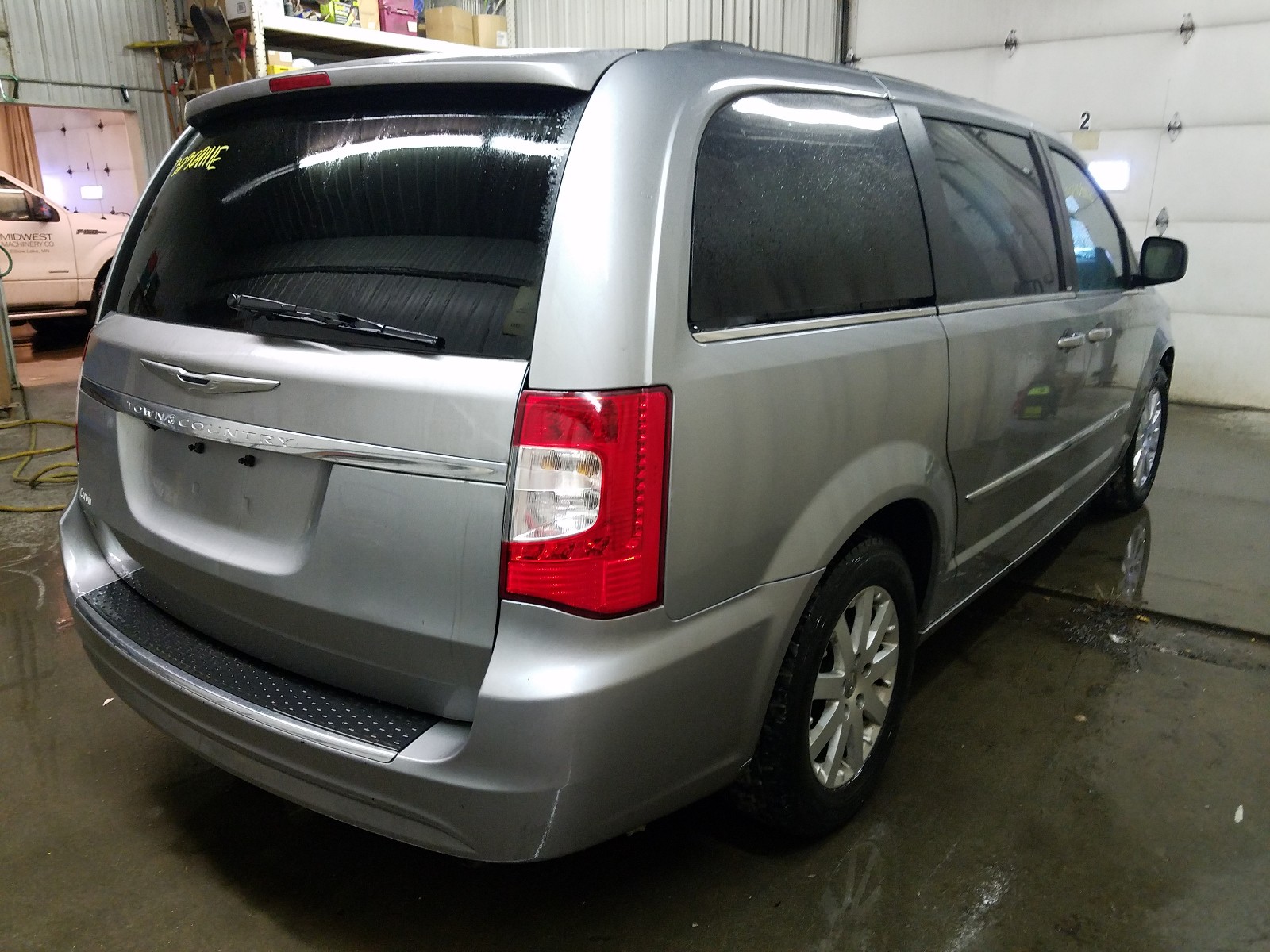 Photo 3 VIN: 2C4RC1BG1DR706842 - CHRYSLER TOWN &AMP COU 