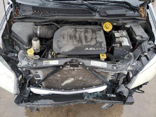 Photo 11 VIN: 2C4RC1BG1DR745527 - CHRYSLER TOWN & COU 