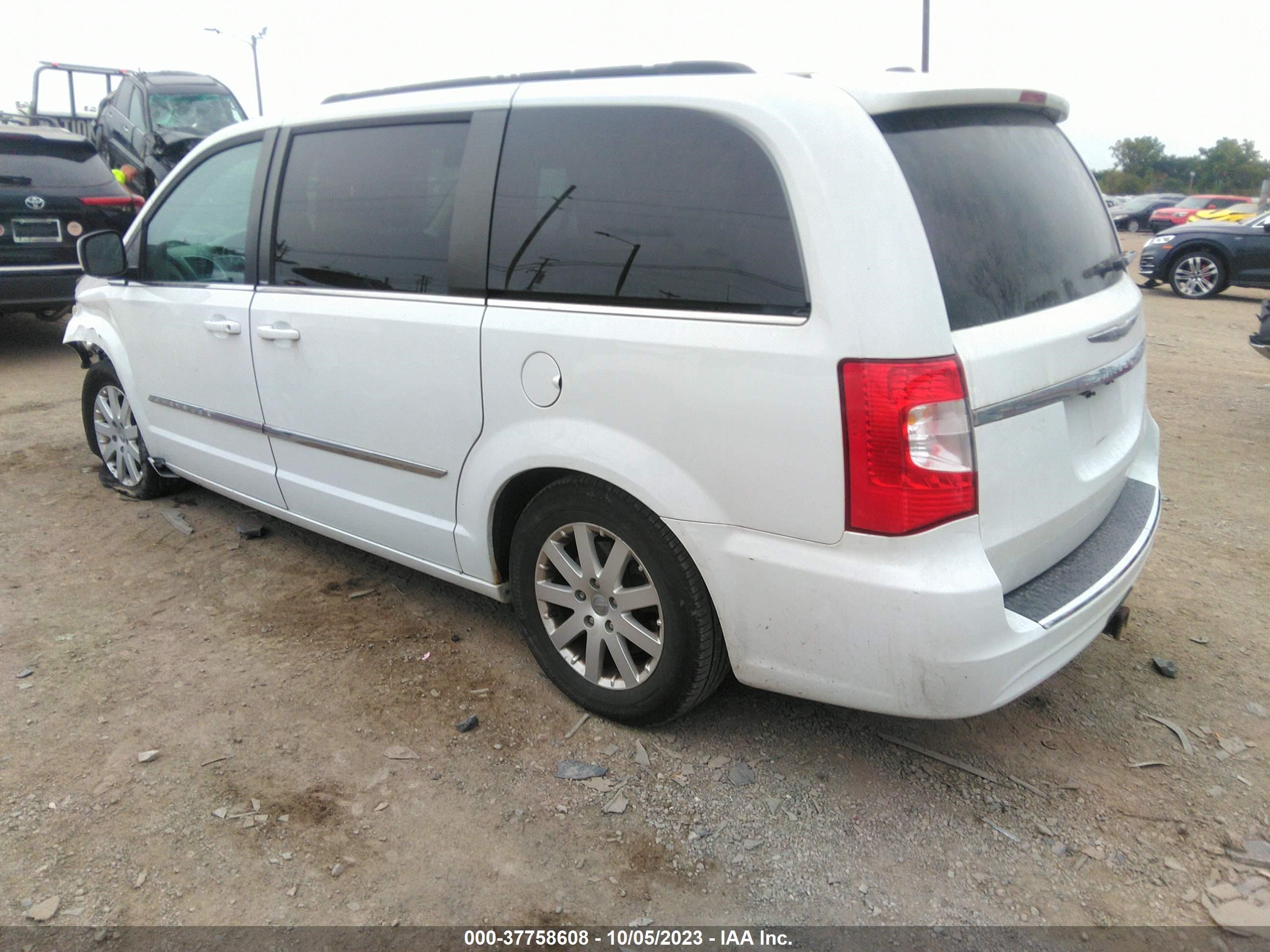 Photo 2 VIN: 2C4RC1BG1ER273251 - CHRYSLER TOWN & COUNTRY 