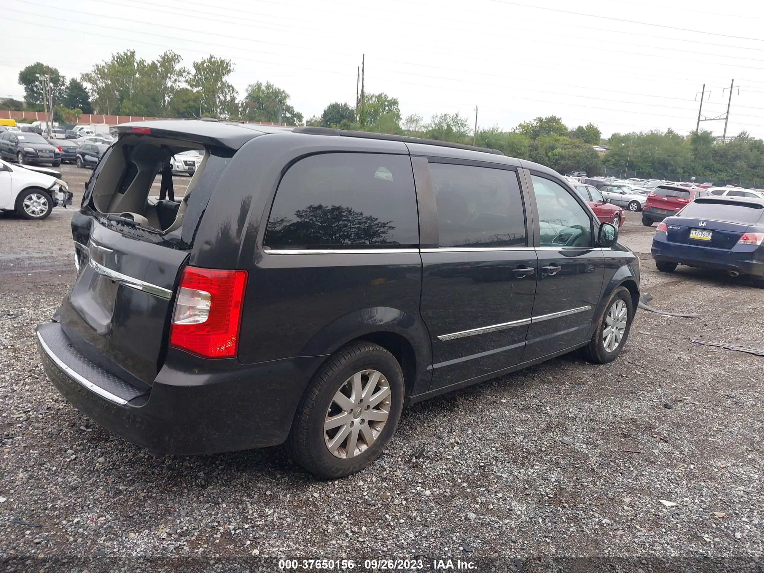 Photo 3 VIN: 2C4RC1BG1ER445407 - CHRYSLER TOWN & COUNTRY 