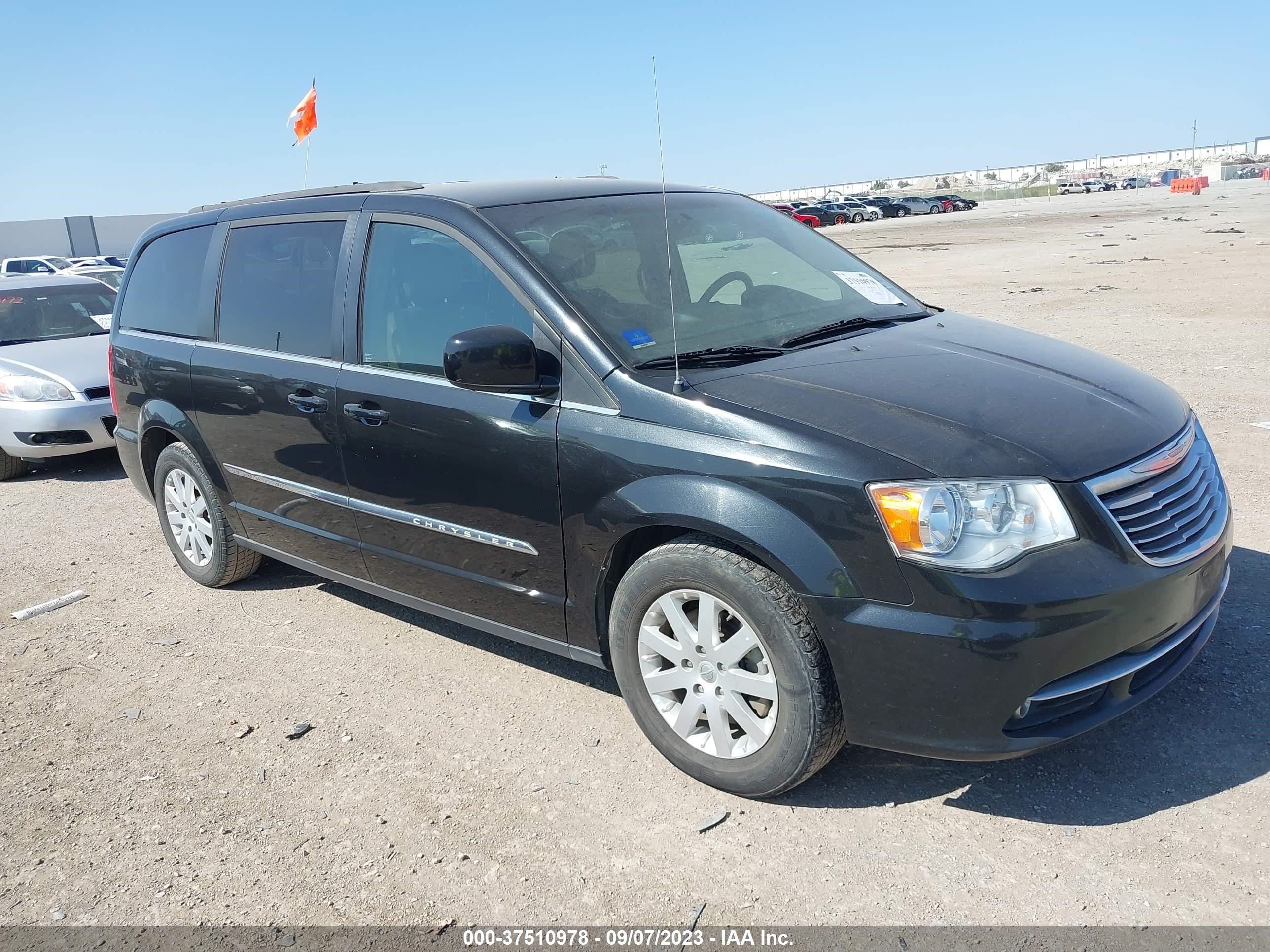 Photo 0 VIN: 2C4RC1BG1FR544827 - CHRYSLER TOWN & COUNTRY 