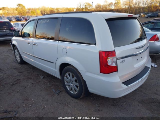 Photo 2 VIN: 2C4RC1BG1FR627030 - CHRYSLER TOWN AND COUNTRY 