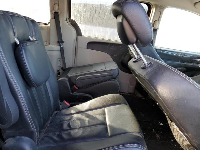 Photo 9 VIN: 2C4RC1BG1FR706844 - CHRYSLER TOWN & COU 