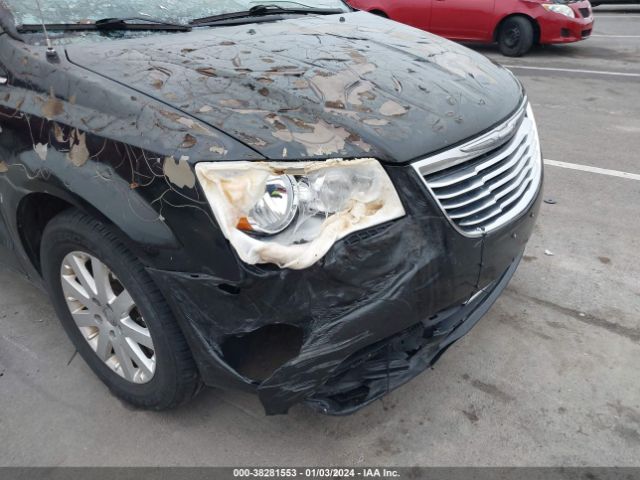 Photo 5 VIN: 2C4RC1BG1GR120565 - CHRYSLER TOWN & COUNTRY 