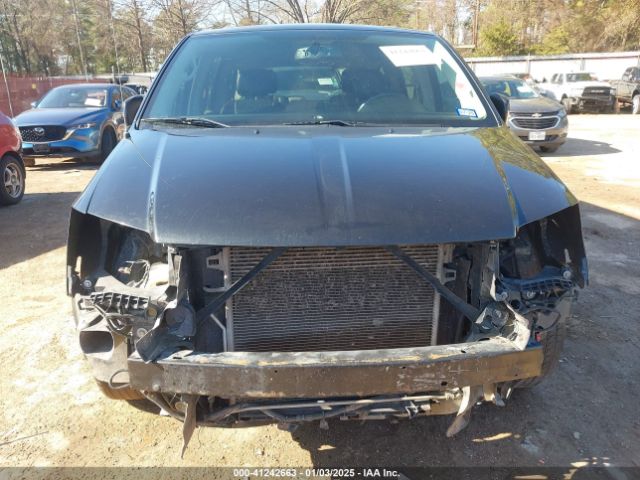 Photo 5 VIN: 2C4RC1BG1GR165408 - CHRYSLER TOWN AND COUNTRY 