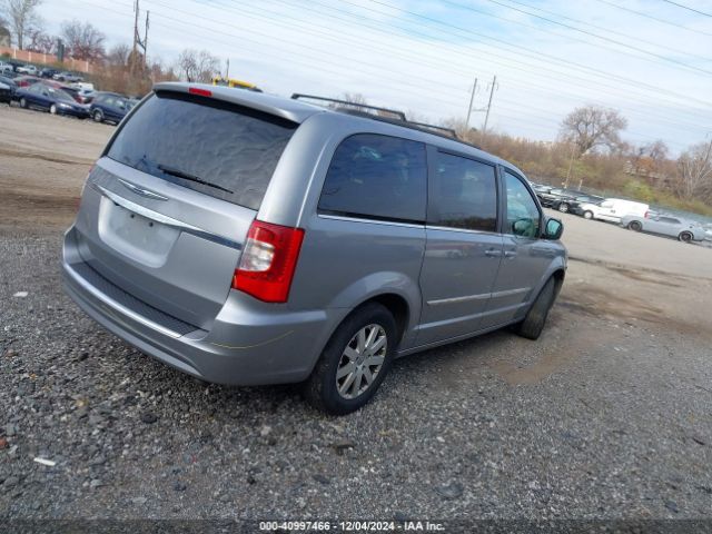 Photo 3 VIN: 2C4RC1BG1GR197842 - CHRYSLER TOWN AND COUNTRY 