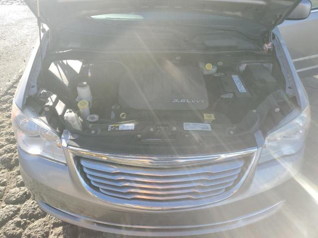 Photo 11 VIN: 2C4RC1BG1GR229172 - CHRYSLER TOWN & COU 