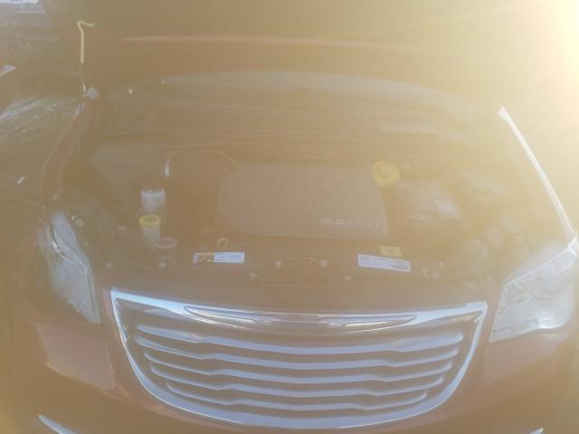 Photo 6 VIN: 2C4RC1BG1GR247915 - CHRYSLER TOWN &AMP COU 