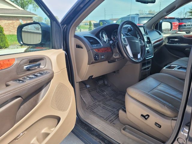 Photo 9 VIN: 2C4RC1BG1GR252905 - CHRYSLER TOWN & COUNTRY 