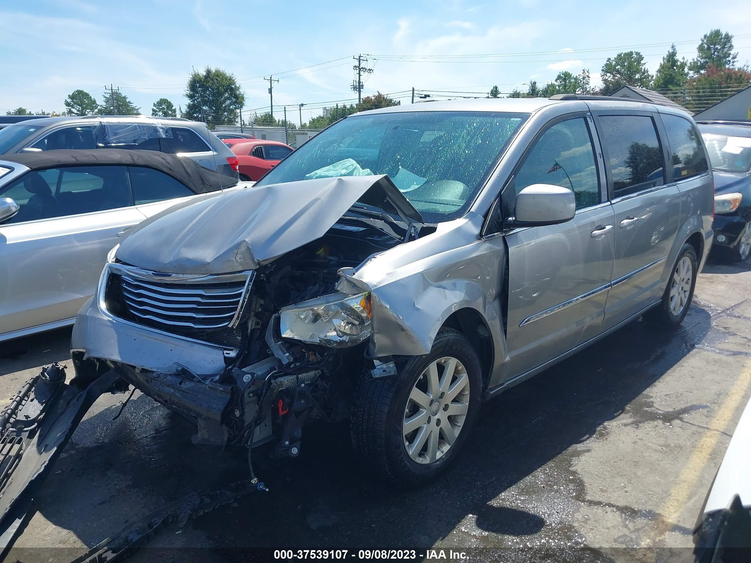 Photo 1 VIN: 2C4RC1BG1GR288898 - CHRYSLER TOWN & COUNTRY 