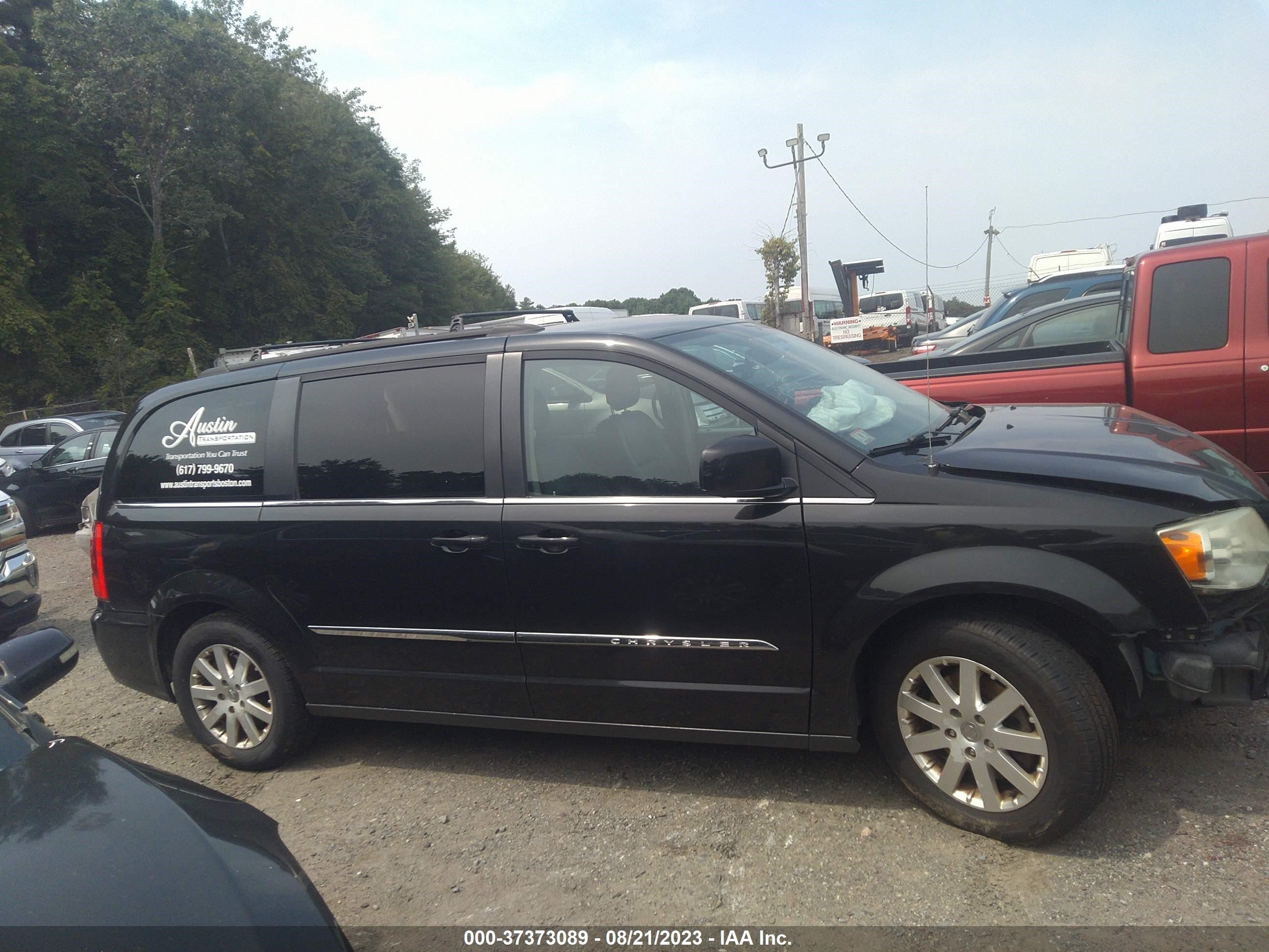 Photo 12 VIN: 2C4RC1BG1GR289615 - CHRYSLER TOWN & COUNTRY 