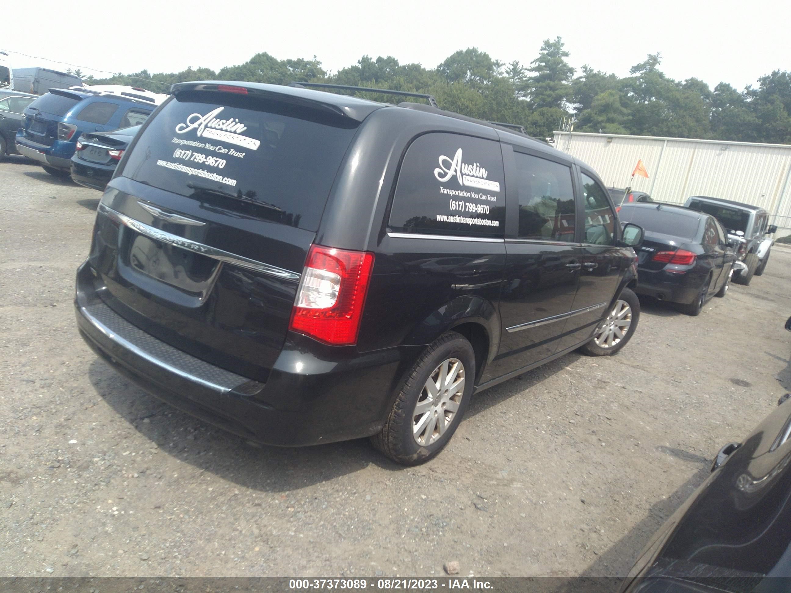 Photo 3 VIN: 2C4RC1BG1GR289615 - CHRYSLER TOWN & COUNTRY 