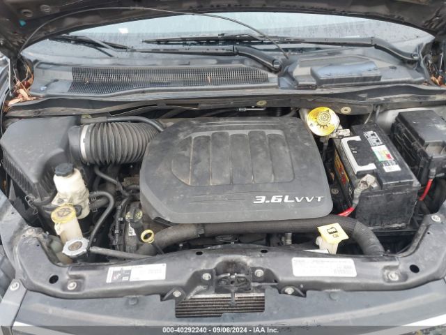 Photo 9 VIN: 2C4RC1BG1GR289985 - CHRYSLER TOWN AND COUNTRY 