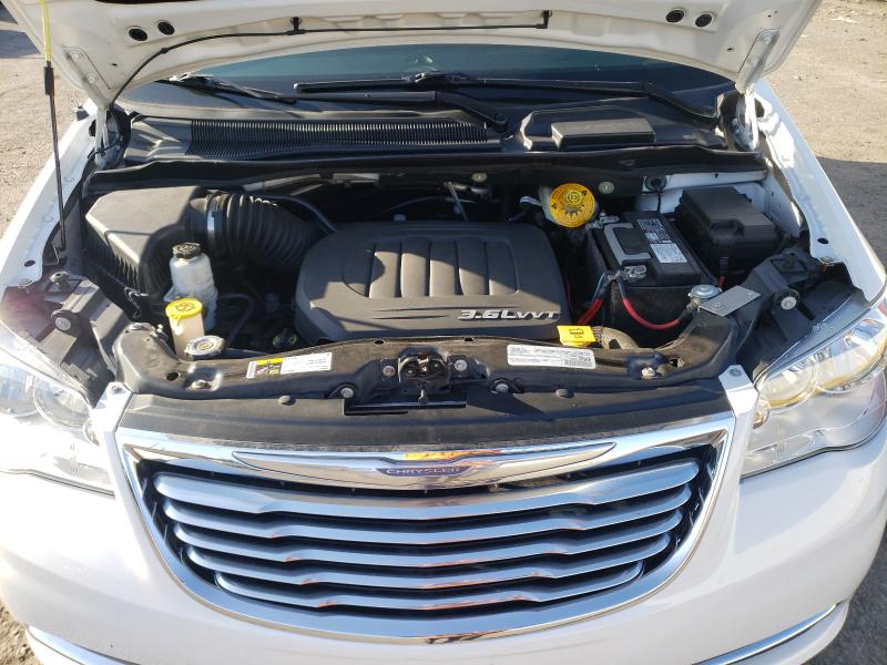 Photo 6 VIN: 2C4RC1BG1GR290604 - CHRYSLER TOWN &AMP COU 