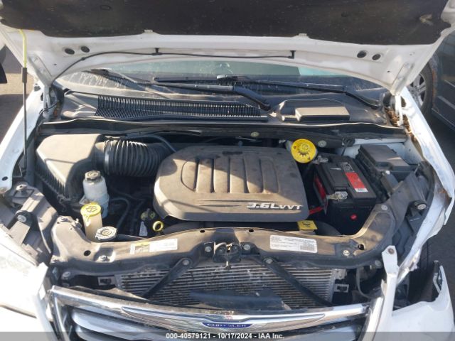 Photo 9 VIN: 2C4RC1BG1GR291400 - CHRYSLER TOWN AND COUNTRY 