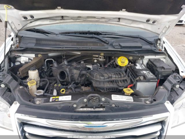 Photo 9 VIN: 2C4RC1BG1GR300371 - CHRYSLER TOWN AND COUNTRY 