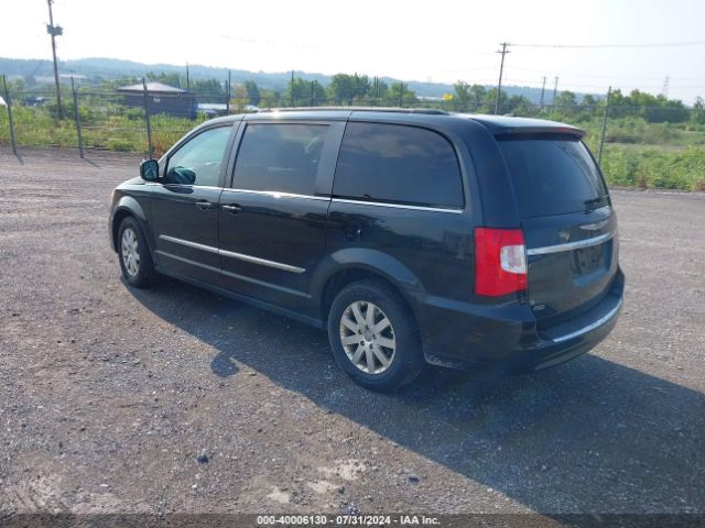 Photo 2 VIN: 2C4RC1BG1GR302640 - CHRYSLER TOWN AND COUNTRY 