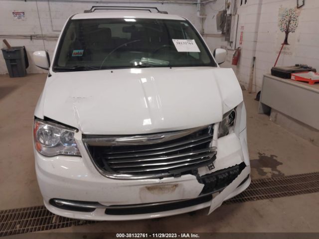 Photo 5 VIN: 2C4RC1BG1GR304579 - CHRYSLER TOWN & COUNTRY 