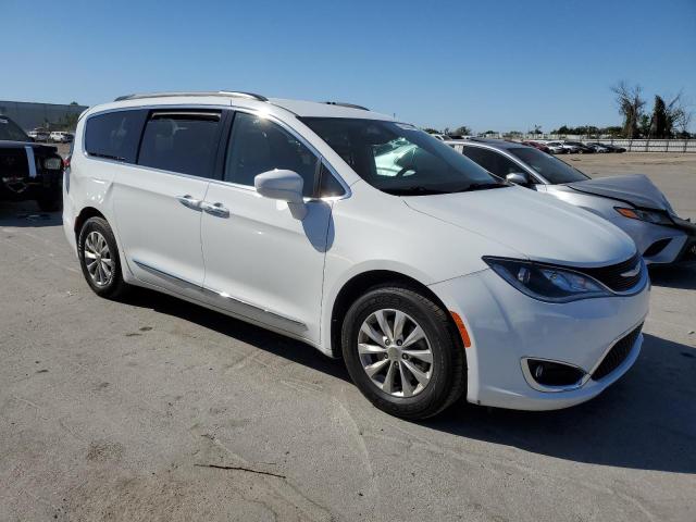 Photo 3 VIN: 2C4RC1BG1HR533944 - CHRYSLER PACIFICA 