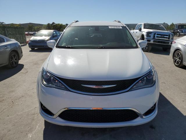 Photo 4 VIN: 2C4RC1BG1HR533944 - CHRYSLER PACIFICA 