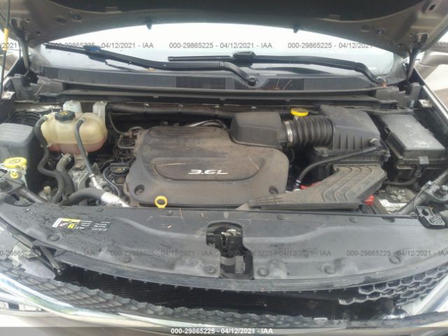 Photo 9 VIN: 2C4RC1BG1HR535483 - CHRYSLER PACIFICA 