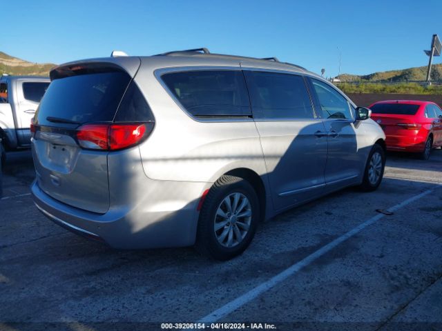 Photo 3 VIN: 2C4RC1BG1HR539761 - CHRYSLER PACIFICA 