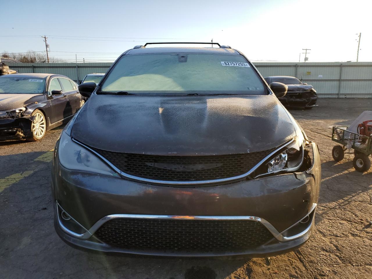 Photo 4 VIN: 2C4RC1BG1HR569309 - CHRYSLER PACIFICA 