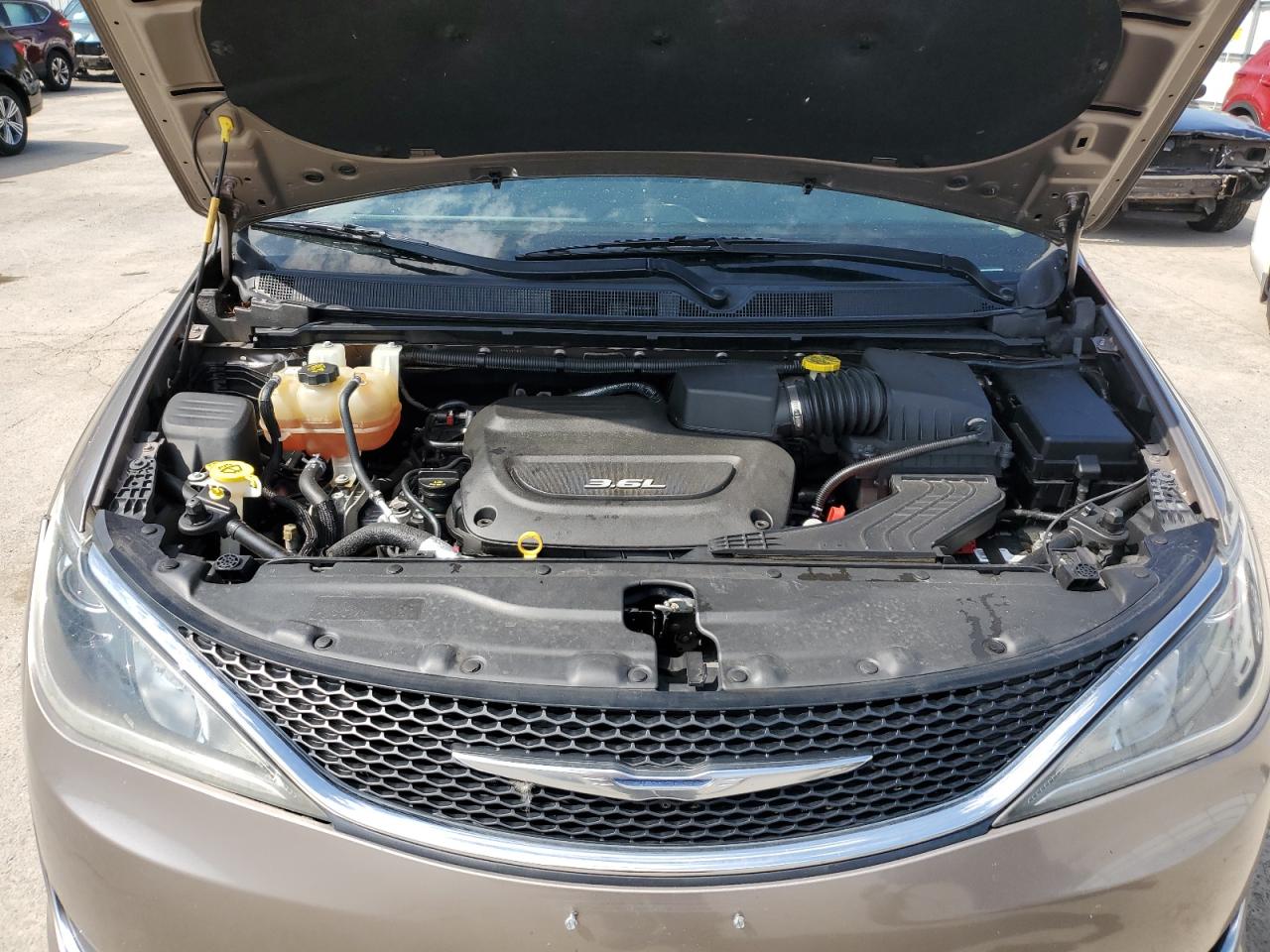 Photo 11 VIN: 2C4RC1BG1HR571626 - CHRYSLER PACIFICA 