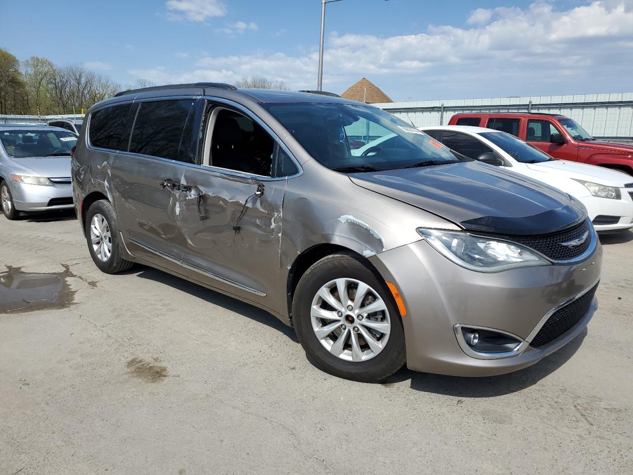 Photo 3 VIN: 2C4RC1BG1HR571626 - CHRYSLER PACIFICA 