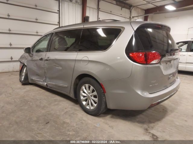 Photo 2 VIN: 2C4RC1BG1HR591066 - CHRYSLER PACIFICA 