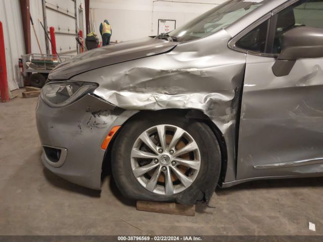 Photo 5 VIN: 2C4RC1BG1HR591066 - CHRYSLER PACIFICA 