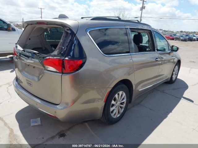 Photo 3 VIN: 2C4RC1BG1HR610733 - CHRYSLER PACIFICA 