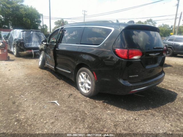 Photo 2 VIN: 2C4RC1BG1HR635115 - CHRYSLER PACIFICA 