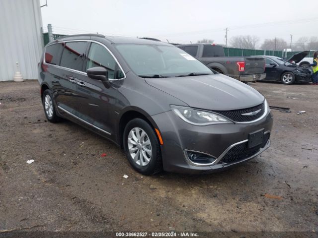 Photo 0 VIN: 2C4RC1BG1HR677736 - CHRYSLER PACIFICA 