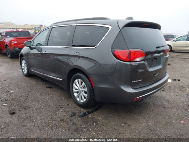 Photo 2 VIN: 2C4RC1BG1HR677736 - CHRYSLER PACIFICA 