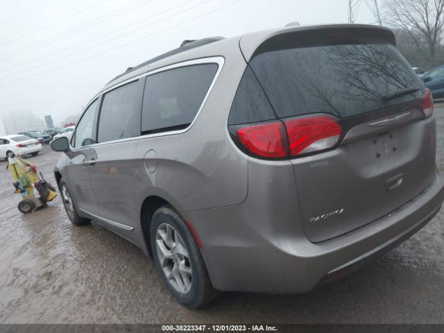 Photo 2 VIN: 2C4RC1BG1HR739989 - CHRYSLER PACIFICA 