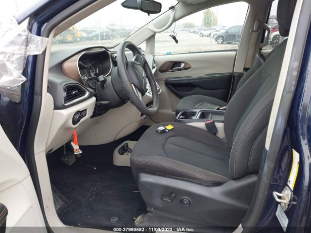 Photo 4 VIN: 2C4RC1BG1HR821138 - CHRYSLER PACIFICA 