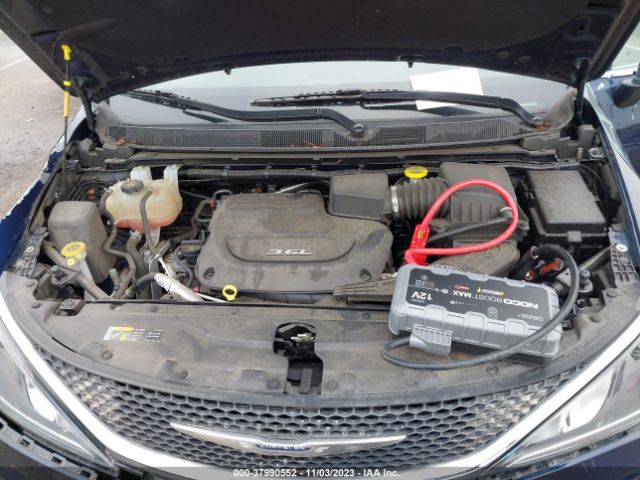 Photo 9 VIN: 2C4RC1BG1HR821138 - CHRYSLER PACIFICA 