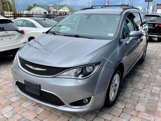 Photo 5 VIN: 2C4RC1BG1HR822967 - CHRYSLER PACIFICA 