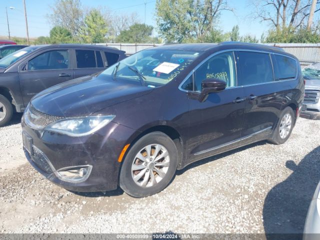 Photo 1 VIN: 2C4RC1BG1JR112294 - CHRYSLER PACIFICA 