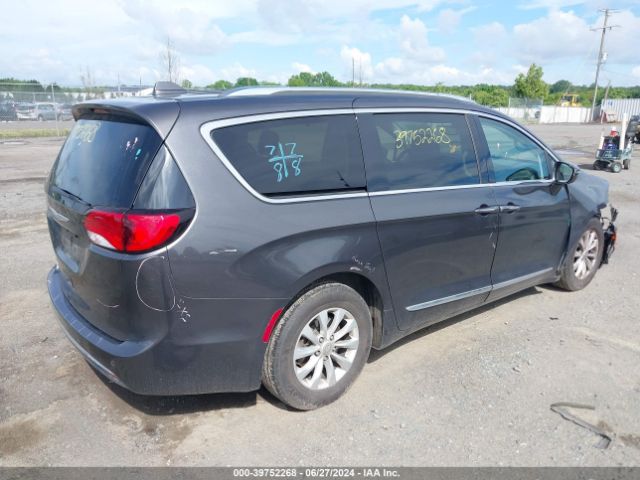 Photo 3 VIN: 2C4RC1BG1JR115356 - CHRYSLER PACIFICA 